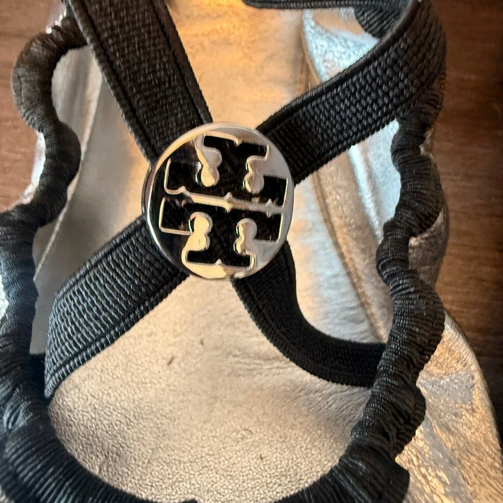 Tory Burch Silver Metallic Soft Scrunch Ballet Flats Women 9M Logo Elastic Strap